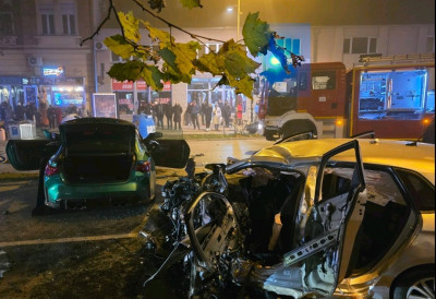 Након што су у судару BMW-a и такси возила у Новом Саду животе изгубили таксиста и путница: Возач остаје у притвору због несреће у Јеврејској улици
