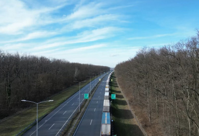 ВЕЛИКЕ ГУЖВЕ НА ГРАНИЦАМА, БАТРОВЦИ НАЈКРИТИЧНИЈИ! Возачи на излазу из Србије чекају и четири сата, надлежни саветују алтернативне правце
