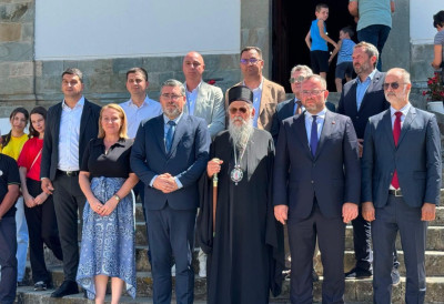 МИНИСТАР СТАРОВИЋ НА ОБЕЛЕЖАВАЊУ ИЛИНДАНА У МАНАСТИРУ ПРОХОР ПЧИЊСКИ Честитао свим грађанима Северне Македоније Дан државности