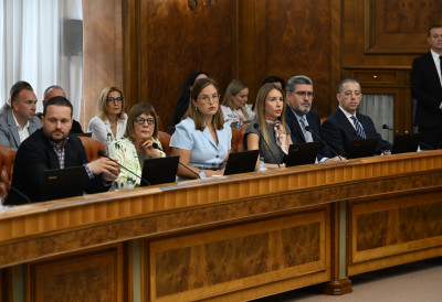 Почела седница Штаба за ванредне ситуације- Премијер апеловао на грађане да смање потрошњу електричне енергије наредних 10 дана!