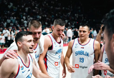 КОШАРКАШИ СРБИЈЕ БОЉИ ОД ФРАНЦУСКЕ Јокић дириговао у спектаклу