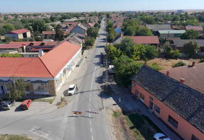 ВОЗАЧИ, ОПРЕЗ! ЗАТВОРЕН ДЕО УЛИЦЕ ЛАЗЕ КОСТИЋА У КОВИЉУ Поправка коловозне конструкције трајаће до 28. августа