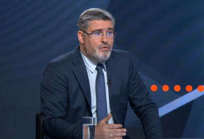 „ШКОЛСКИ ПРИМЕР ИНВЕРЗИЈЕ!“ Министар Старовић брутално узвратио Стефановићу: Они који руше Србију оптужују Вучића за рушење