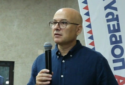 ПОКВАРЕНИ УМОВИ, САД ЈЕ СВЕ ЈАСНО Лидер СНС Вучевић о суманутим оптужбама опозиције о пожарима широм Србије: Мариника и њихови блокадери имали амандман- да се не купује нова опрема за ванредне ситуације