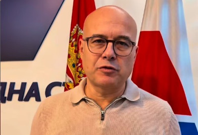 ОДЛАГАЊЕ СКУПА У НОВОМ САДУ ЈЕ ДОКАЗ ЗАЛАГАЊА ЗА МИР И СТАБИЛНОСТ Вучевић: Ово је помена шта може да нам се деси ако не будемо одговорни и разумемо какве су пред нама важне одлуке ЕВО КОЈУ ПОРУКУ ЈЕ ПОСЛАО