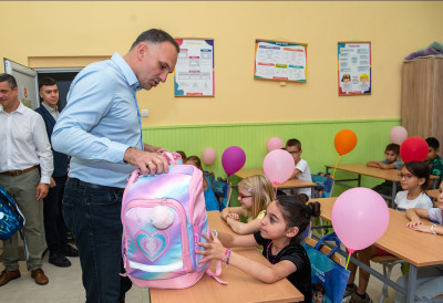 Лепа вест пред почетак школе: Више првака у Зрењанину - ове године у школске клупе седа 1.040 најмлађих ђака
