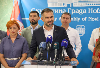 Градоначелник Мићин најавио важне одлуке за Новосађане: Више новца за талентоване студенте, станови за ратне војне инвалиде и нови дневни боравак