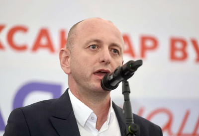 МИЛАН КНЕЖЕВИЋ О ЧЕСТОМ МЕЊАЊУ УСТАВА У ЦРНОЈ ГОРИ: Можда да Врховни суд преименујемо у "чувари револуције"