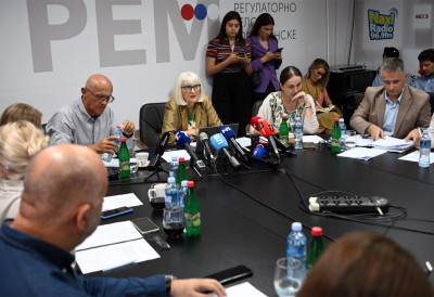 НЕМА ПОТРЕБНЕ ВЕЋИНЕ Ни данас није изабран председник Савета РЕМ-а