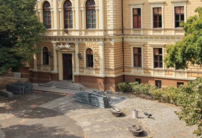 (ФОТО) КРЕНУЛИ РАДОВИ НА КУПОЛИ ЈОВИНЕ ГИМНАЗИЈЕ! Градоначелник Мићин се огласио, ЈЕДАН ДАТУМ се спомиње за завршетак радова