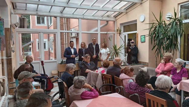 ВРБАС ПРОСЛАВИО МЕЂУНАРОДНИ ДАН СТАРИЈИХ ОСОБА Донације, радови и прослава у Геронтолошком центру