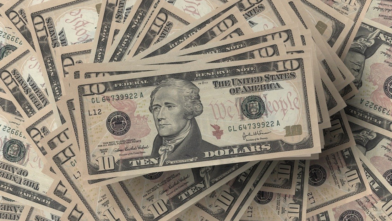 Dolar drastično pao Najniži nivo u poslednje 3 godine unosi nestabilnost na svetska tržišta