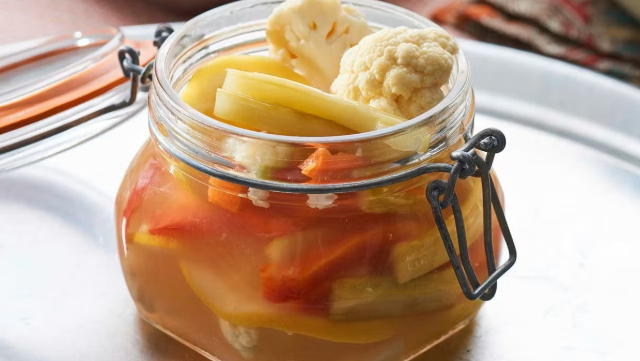 ТУРШИЈА ГОТОВА ЗА ЈЕДАН ВИКЕНД Овај брзи рецепт таман је стигао на време пред ВЕЛИКЕ СЛАВЕ И ПРАЗНИКЕ, пробајте, УКУС ЋЕ ВАС ОДУШЕВИТИ!