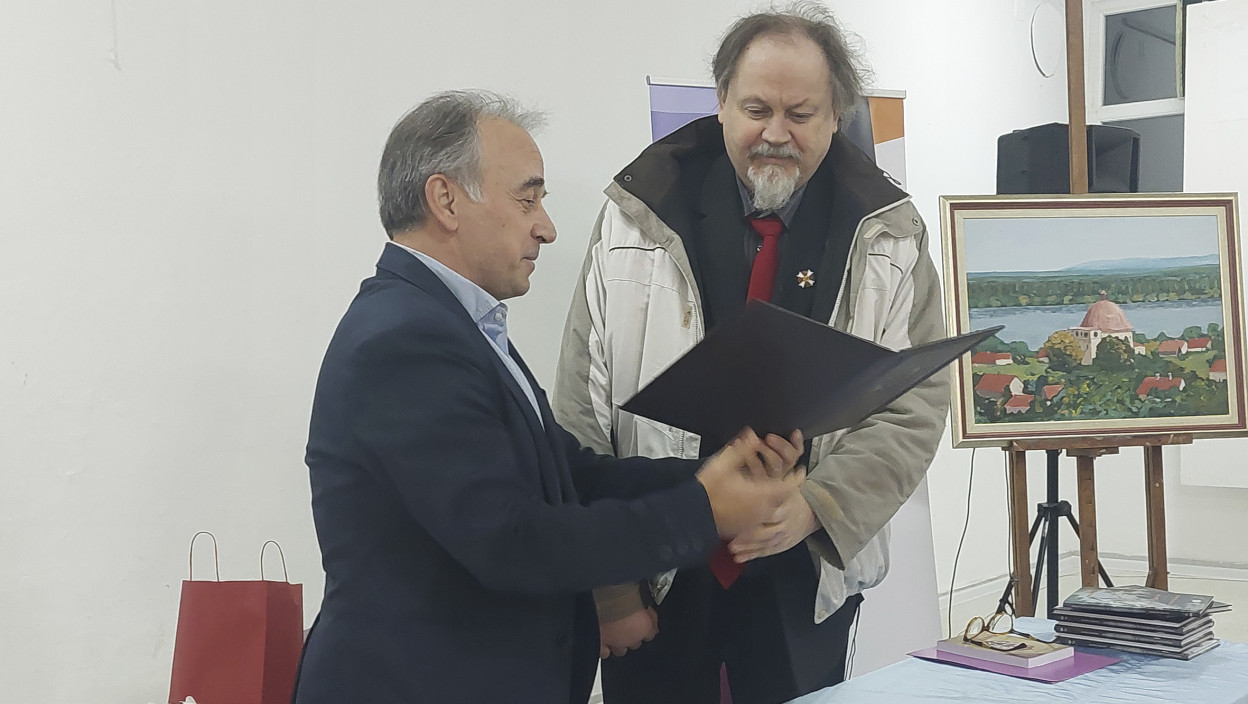 УРУЧЕНО ПРИЗНАЊЕ ЛИЧНОСТ ГОДИНЕ У ОБЛАСТИ КУЛТУРЕ Жарко Димић: "Живети у Карловцима, а не радити и не истраживати, готово је немогуће"