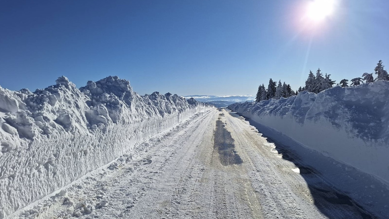 ПРИРОДА НА ЊОЈ НИЈЕ ШТЕДЕЛА Велико интересовање за Голију пред новогодишње празнике, а ево и зашто!