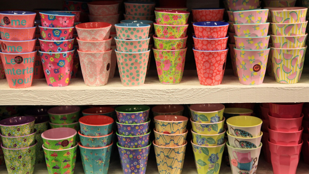 ОЛОВО И КАДМИЈУМ ОТКРИВЕНИ У КЕРАМИЧКИМ ШОЉАМА! Тешки метали могу изазвати болести "БАТУТ" УПОЗОРАВА НА ОПРЕЗ ПРИ КУПОВИНИ