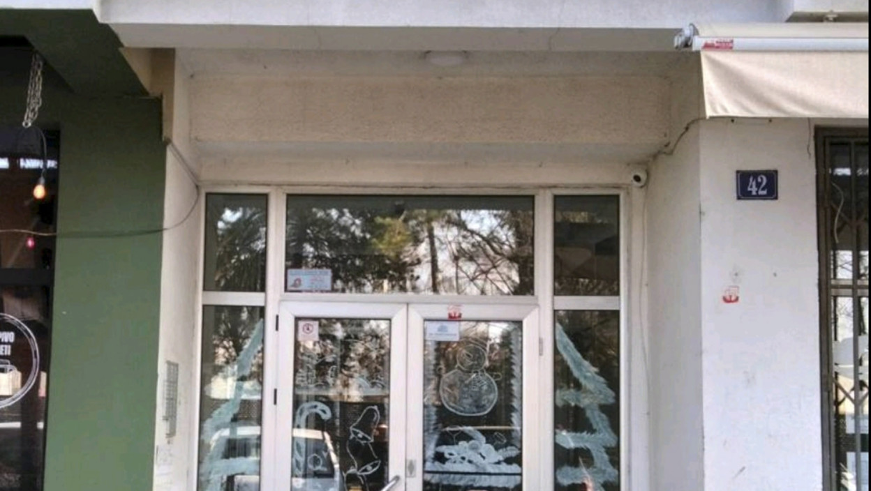 СИН КАЖЕ ДА СЕ НЕ СЕЋА УБИСТВА, АЛИ ДА МУ ЈЕ ЖАО Почело суђење Новосађанину који се терети да је У ПОРОДИЧНОМ СТАНУ УСМРТИО МАЈКУ