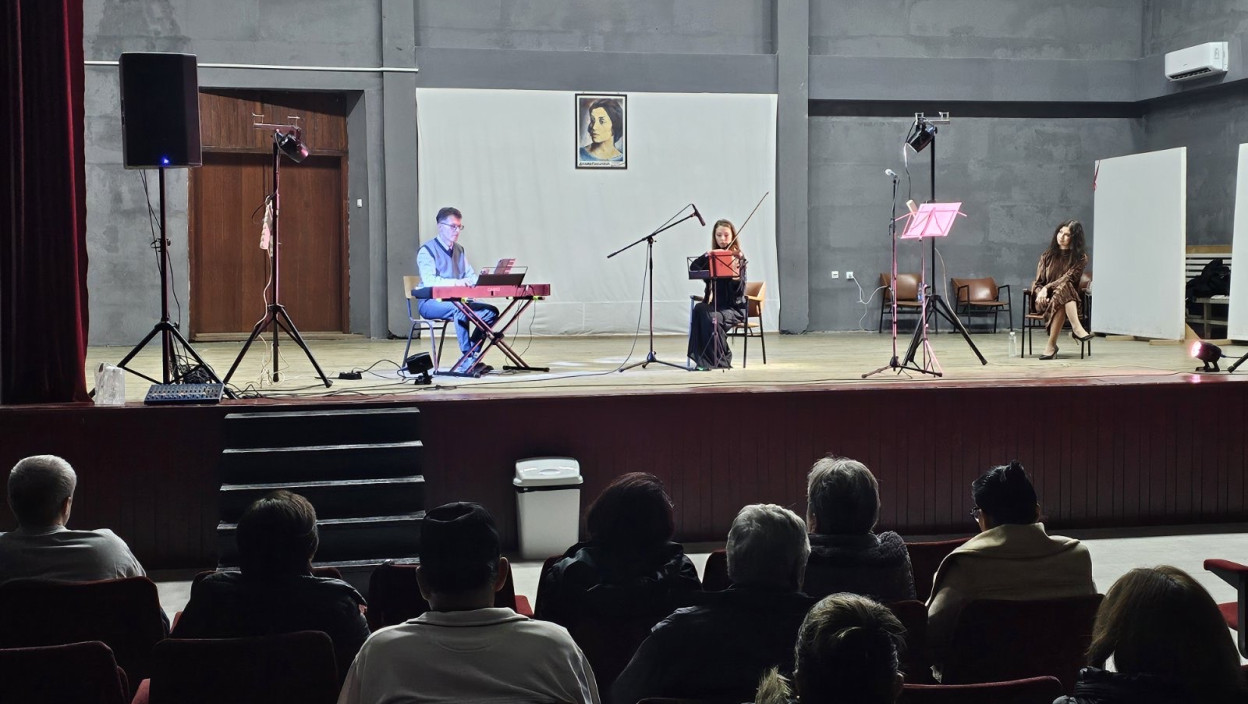 "ДУНАВСКА СОНАТА" ПУТУЈЕ ВОЈВОДИНОМ, НОСИ ДИВНЕ НОТЕ: ВЕЧЕ ЗА МЕШТАНЕ ХРТКОВАЦА: Концерт класичне музике „Зрна“