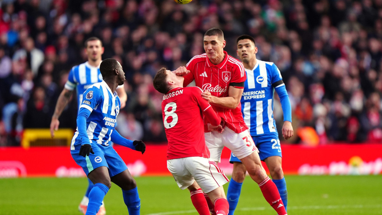 ПЕТРОВИЋ ЗАУСТАВИО ЧЕЛСИ: Аутогол Миленковића у убедљивом поразу „шумара“