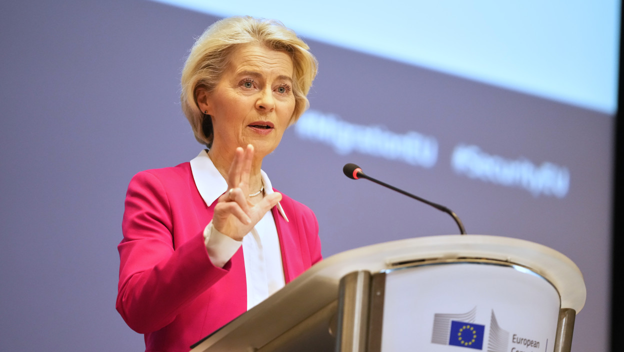 ФОРБС ОБЈАВИО ЛИСТУ 100 НАЈМОЋНИЈИХ ЖЕНА У 2025. ГОДИНИ Урсулa фон дер Лајен на првој позицији