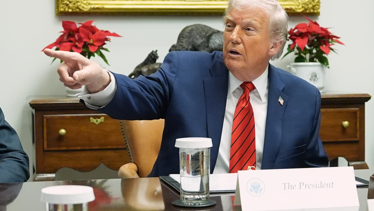 “ВЕОМА ЈЕ ВЕЛИКИ, ЗАПРАВО, НАЈВЕЋИ ИКАДА“ Трамп потврдио да су АМЕРИЧКЕ СНАГЕ ЗАПЛЕНИЛЕ ТАНКЕР за нафту код обала Венецуеле