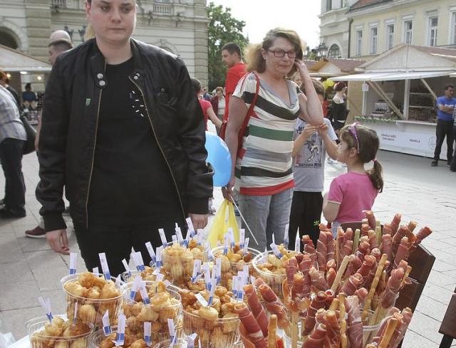 Festival nacionalnih kuhinja, NS Foto: Dnevnik.rs/F. Bakić
