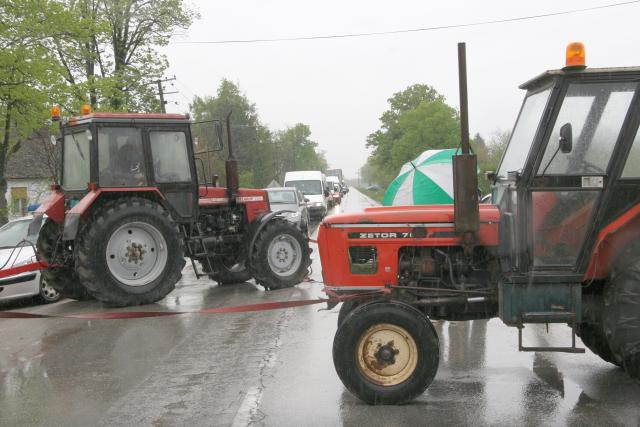 traktori ilustracija