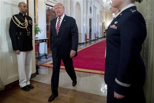 Donald Tramp u Beloj kući Foto: AP Photo/Andrew Harnik