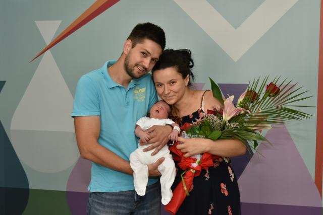 Karanovic Radoslav, Jelena i beba Milos