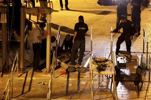 Izrael uklanja detektore za metal  Foto: AP Photo/Mahmoud Illean
