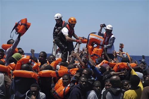 Migranti Foto: AP Photo/Bram Janssen