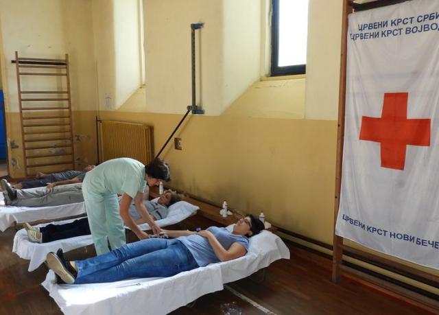 Akcija dobrovoljnog davanja krvi u Novom Bečeju foto: Dnevnik.rs
