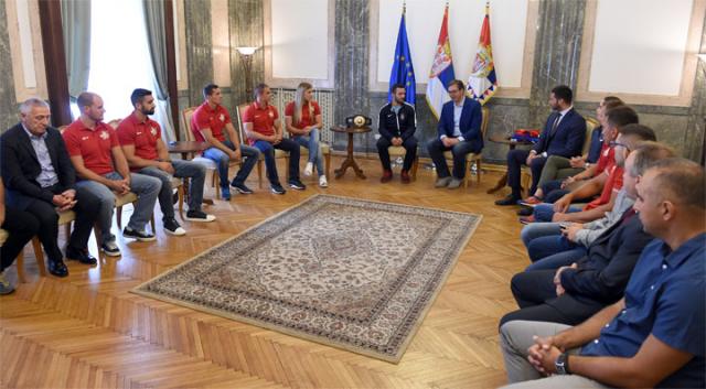 Predsednik Vucic sa sportistima