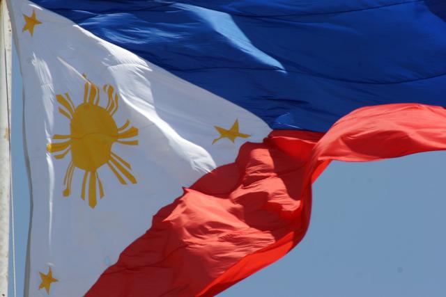 Filipini, zastava Foto: Foto freeimages.com