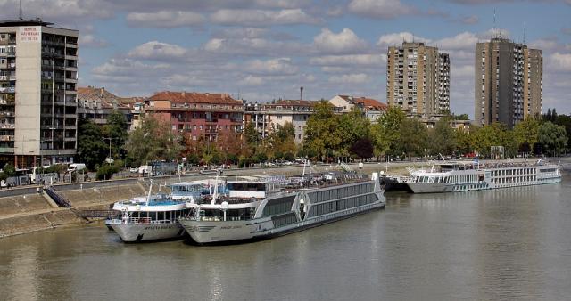 brodovi turisti kej filip.