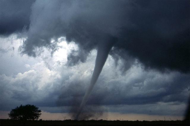 tornado, pixabay