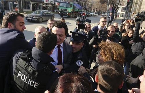 Hapšenje Kurtija u Prištini  foto: AP Photo
