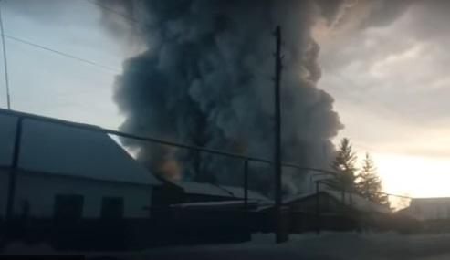 Požar u fabrici u Novosibirsku foto: Youtube/printscreen