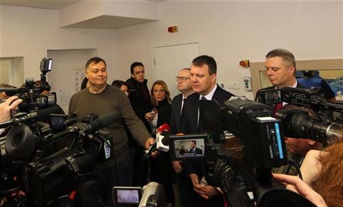 Predsednik Pokrajinske vlade Igor Mirović obišao je novu angio-salu u Opštoj bolnici u Subotici  Foto: Tanjug/J. Pap