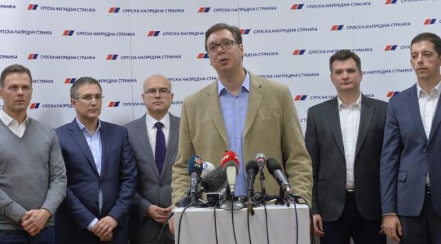 Vučić daje izjavu nakon sednice Predsedništva SNS Foto: Tanjug