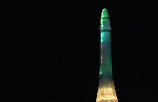 Koreja replika rakete/jutjub