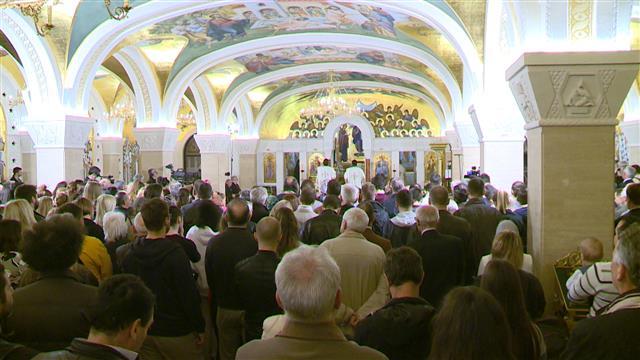 Vaskršnja liturgija u kripti Hrama Svetog Save  Foto: Tanjug/video