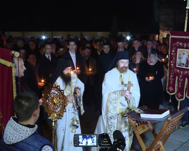 Djurić na vaskršnjoj liturgiji u manastiru Banjska na KiM Foto: Tanjug