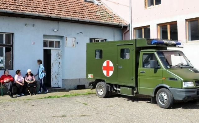 Akcija „Vojni lekar na selu” u Podlokanju, na severu Banata Foto: Z. Fehimović