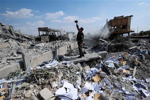 Južni deo Damaska  Foto: AP Photo/Hassan Ammar