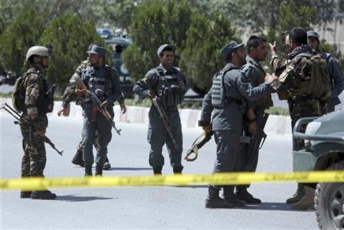 Napad na avganistansko Ministarstvo unutrašnjih poslova u Kabulu Foto:  AP Photo/Rahmat Gul)