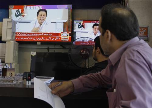 Imran Kan u televizijskom obraćanju naciji, Pakistan Foto: AP Photo/Anjum Naveed