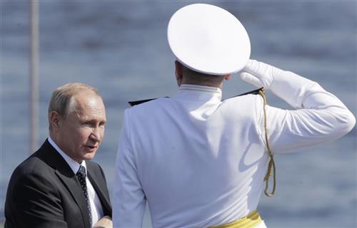 Dan mornarice, Vladimir Putin foto: AP Photo/Dmitri Lovetsky