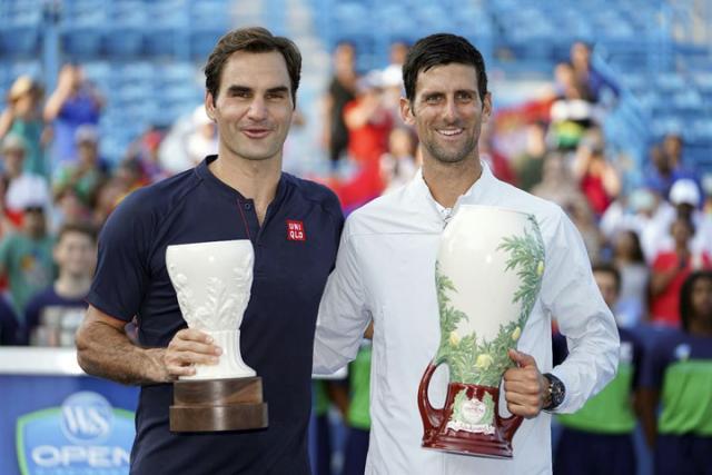 Rodzer Federer i Novak Djokovic/Fonet