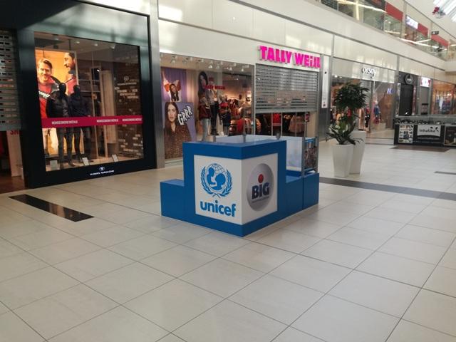 unicef stand